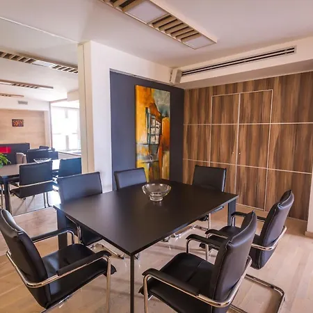 Hostgost Selected - Bams, Private Included * ベオグラード